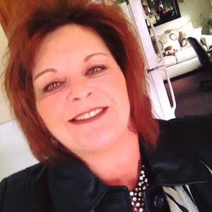 Meet your Posher, Adrienne